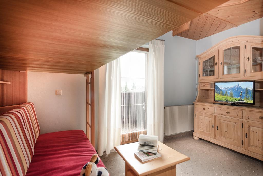 Gaestehaus Gratz - Inklusive Eintritt In Die Alpentherme Dorfgastein Room photo