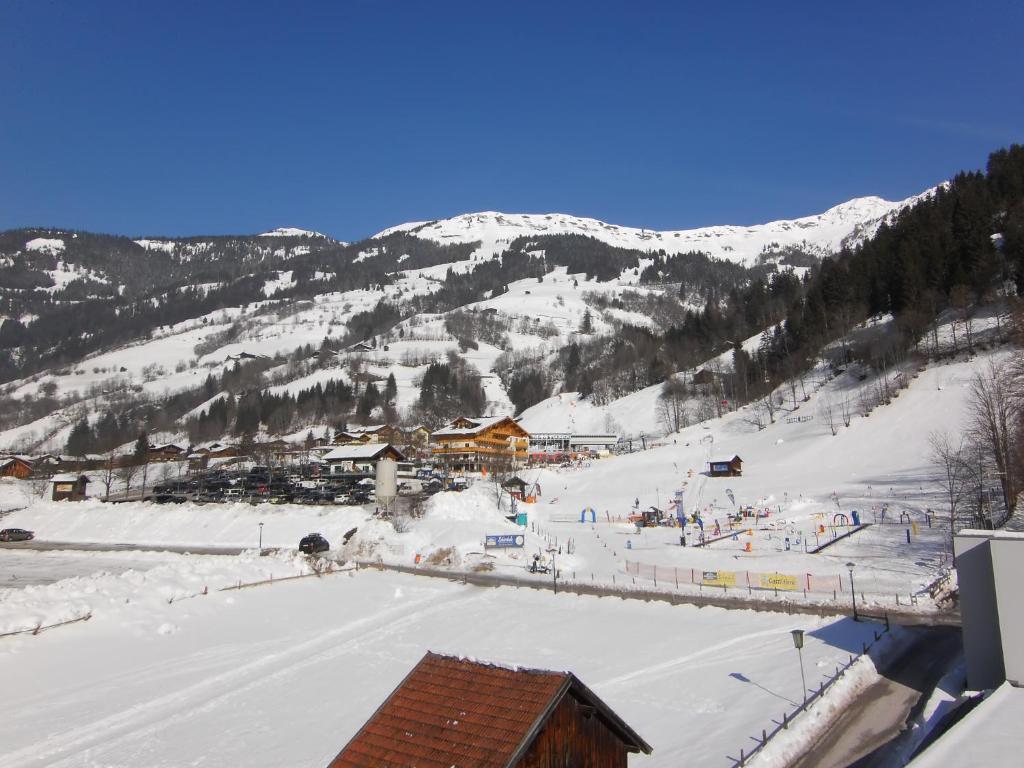 Gaestehaus Gratz - Inklusive Eintritt In Die Alpentherme Hotel Dorfgastein Exterior photo