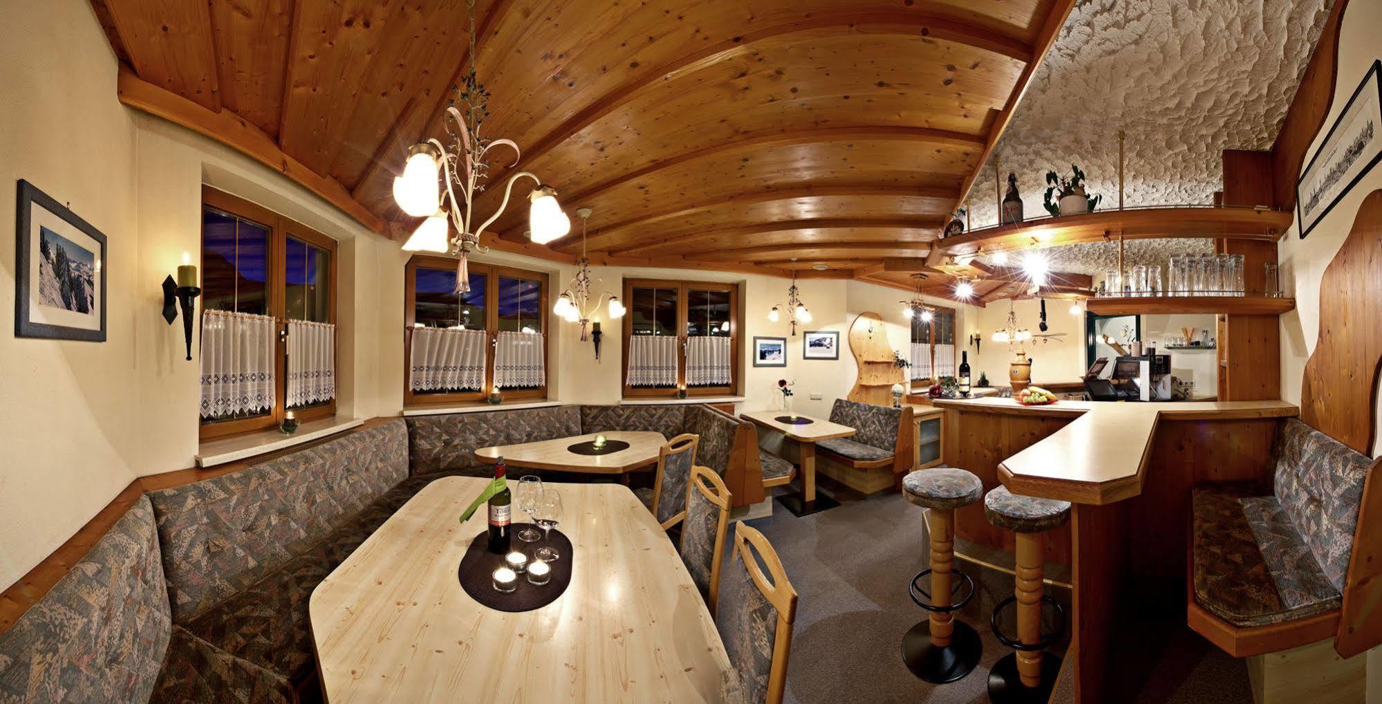Gaestehaus Gratz - Inklusive Eintritt In Die Alpentherme Dorfgastein Exterior photo